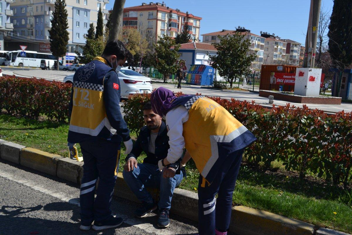 Tekirdağ'da işine yetişmeye çalışan sürücü kaza geçirdi
