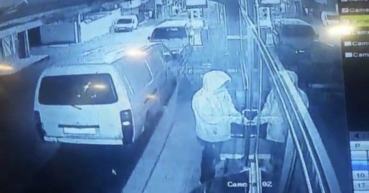 İzmir’de iftar saati fırını soydular