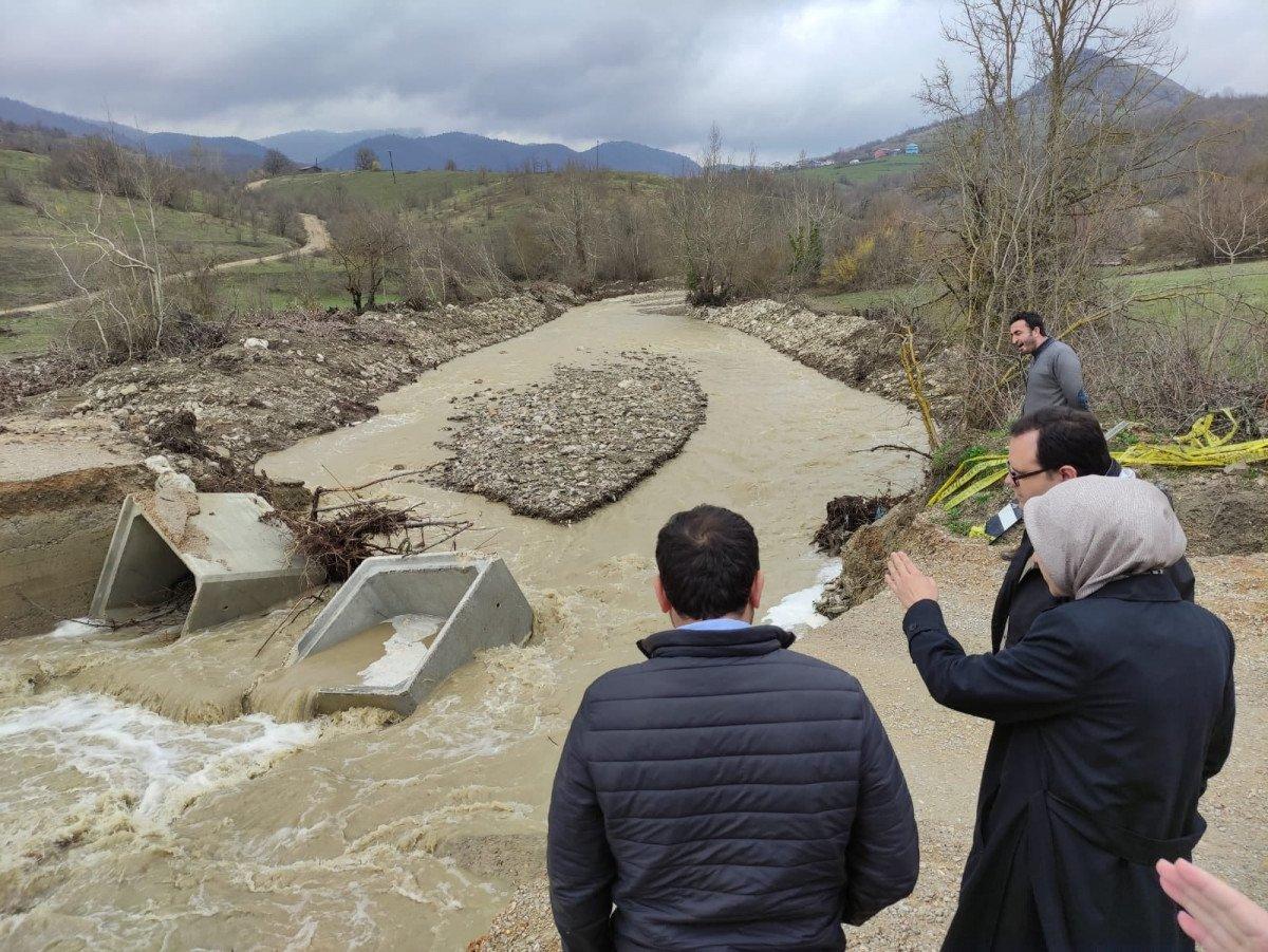 Karabük’te menfez köprü çöktü, tarım alanları sular altında kaldı