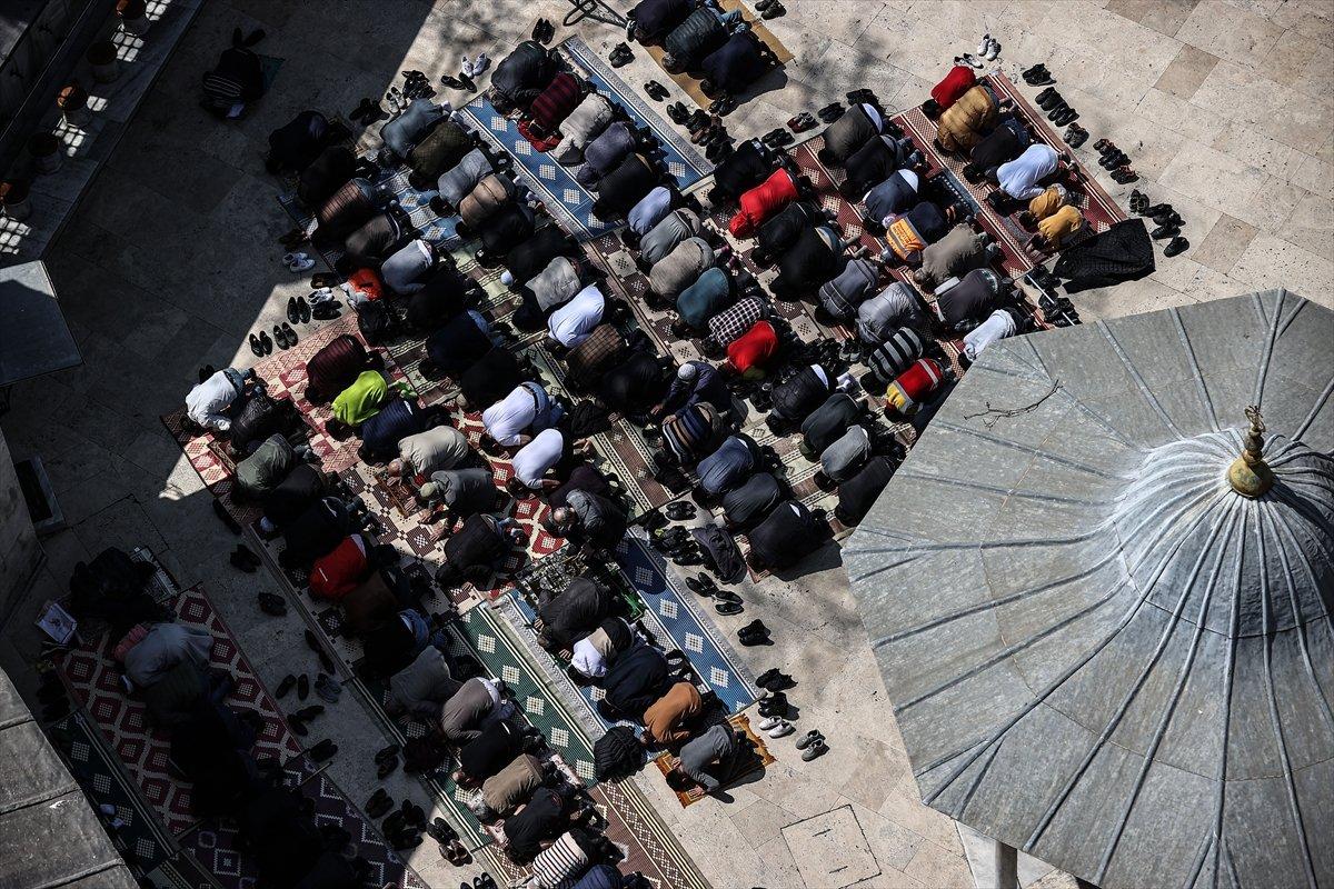 Ramazan ayının ilk cuması