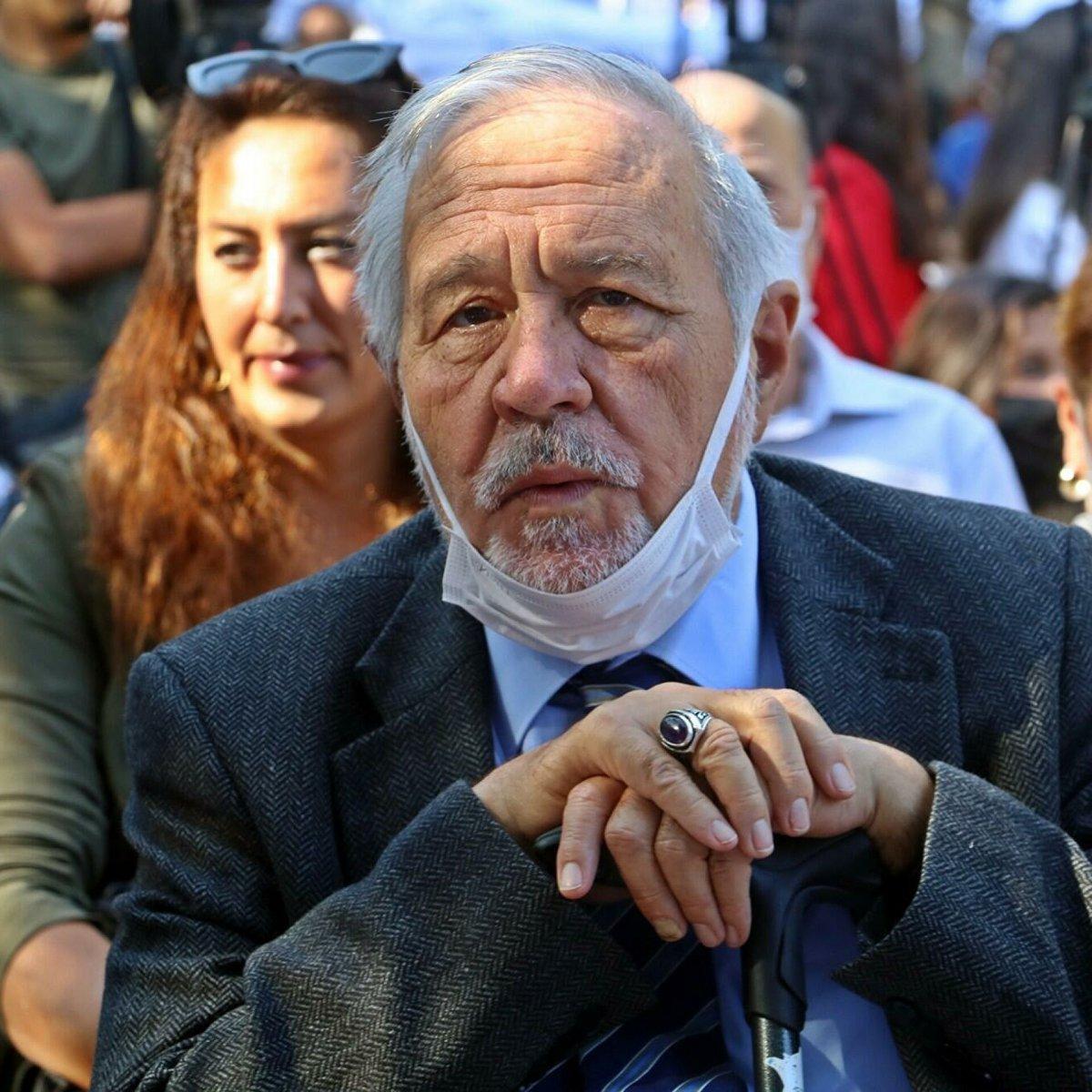 Ata Demirer'den İlber Ortaylı taklidi