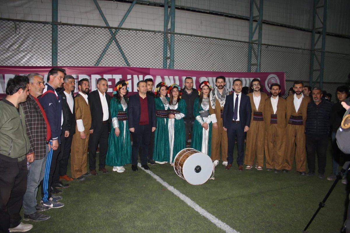 Yüksekova'da kadına yönelik şiddete dikkat çekmek için futbol turnuvası