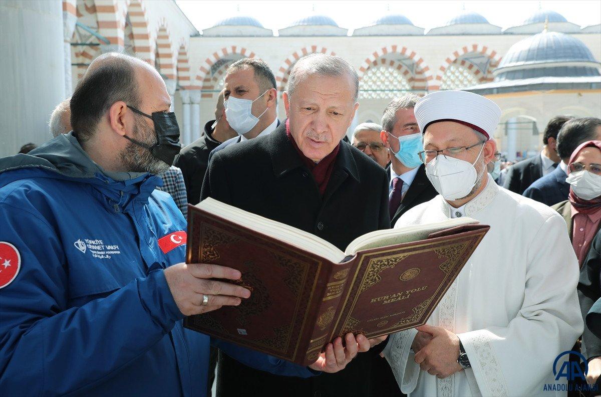 Cumhurbaşkanı Erdoğan, 39'uncu Türkiye Kitap ve Kültür Fuarı'nda konuştu