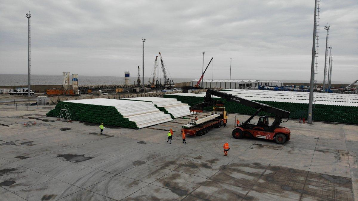 540 milyar metreküp doğalgazı taşıyacak boruların sevkiyatı sürüyor