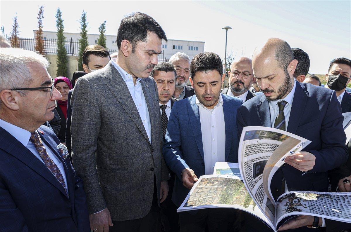 Murat Kurum, atık toplayıcılarıyla ilgili düzenlemeyi değerlendirdi