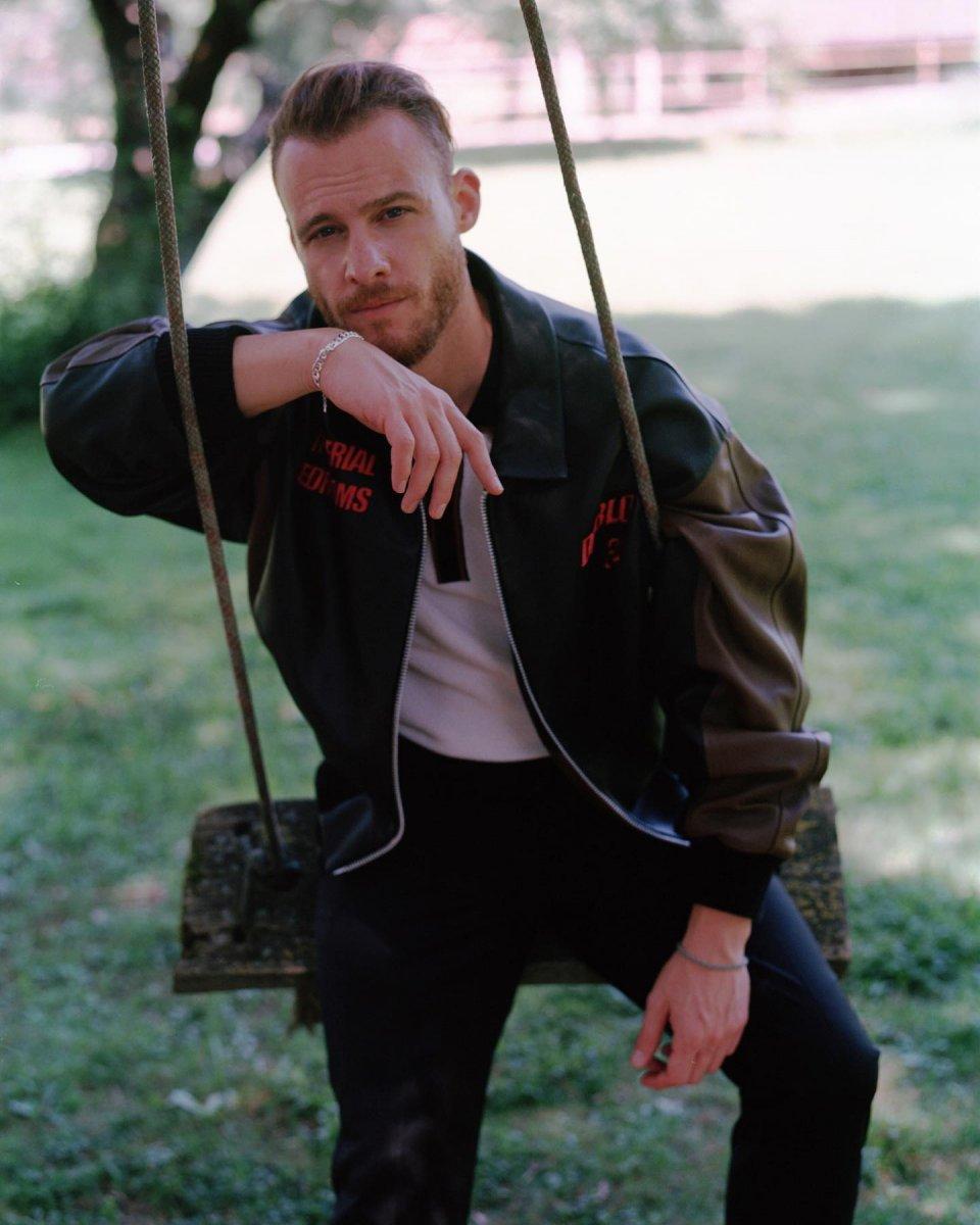 Kerem Bürsin, İspanyol oyuncu Stephanie Cayo ile aşk yaşıyor iddiası