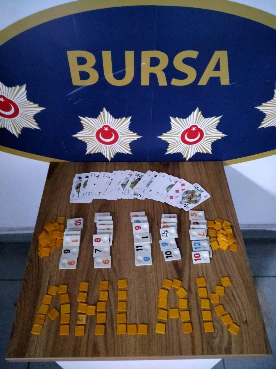 Bursa'da polis, kumar ihbarında 10 kişiye işlem uyguladı