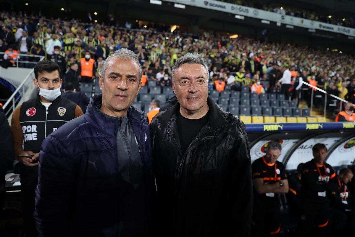 Fenerbahçe, Galatasaray'ı 2 golle mağlup etti