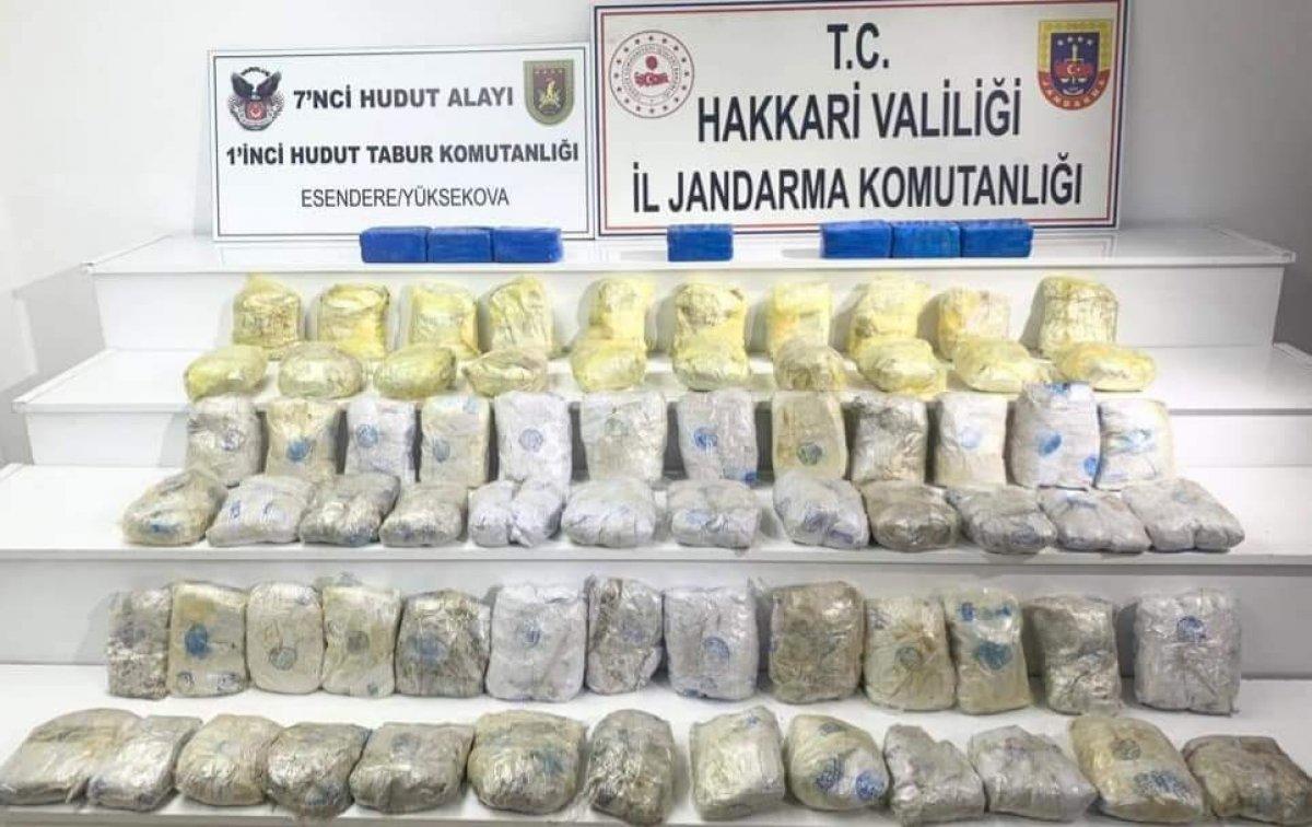 Hakkari'de 127 kilogram eroin ele geçirildi