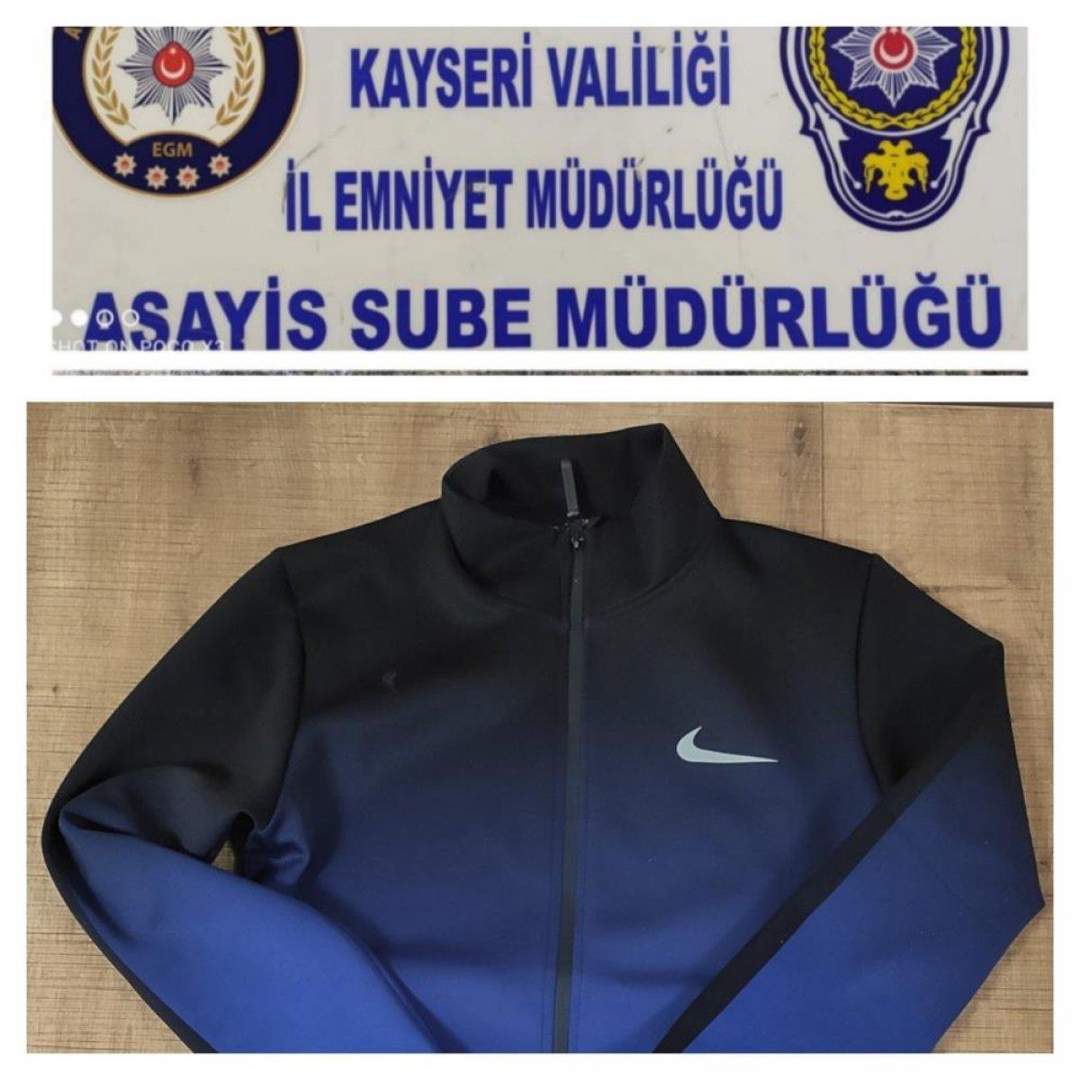 Kayseri'de mankenin üstündeki eşofmanı çaldı, selam verip kaçtı