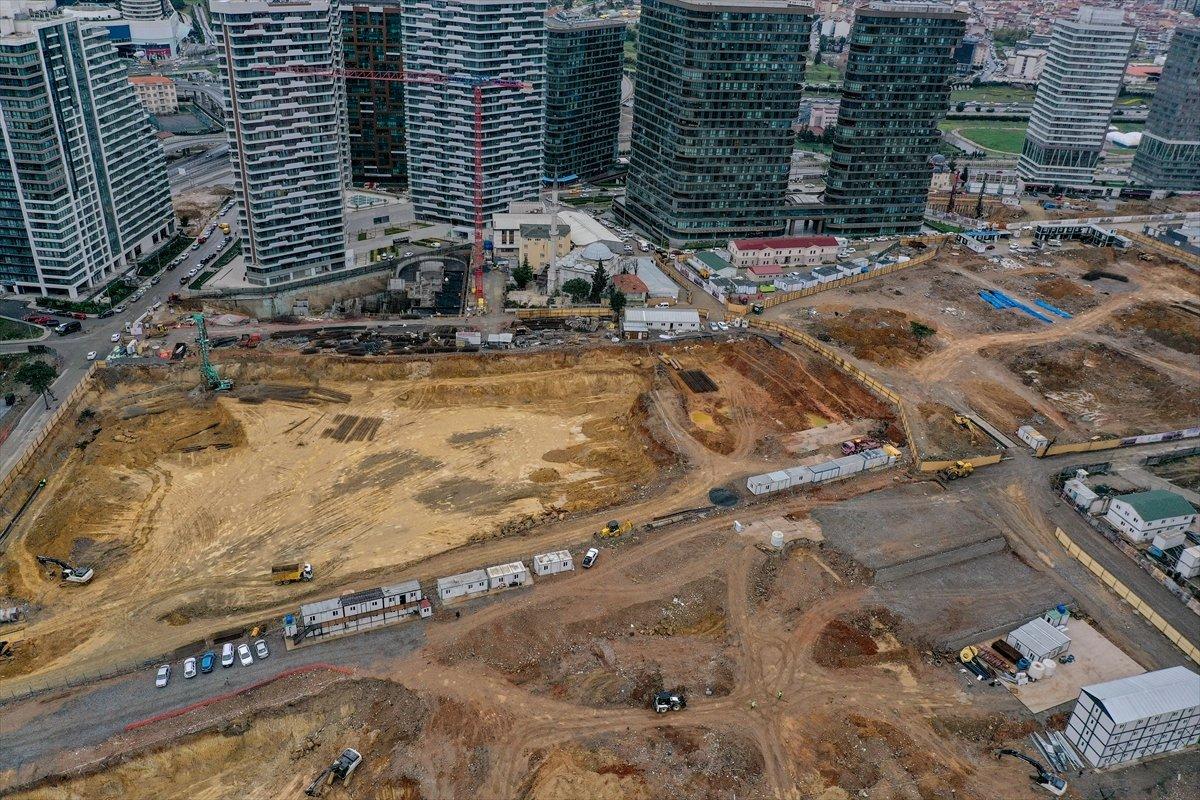 Fikirtepe'de kentsel dönüşüm çalışmaları devam ediyor