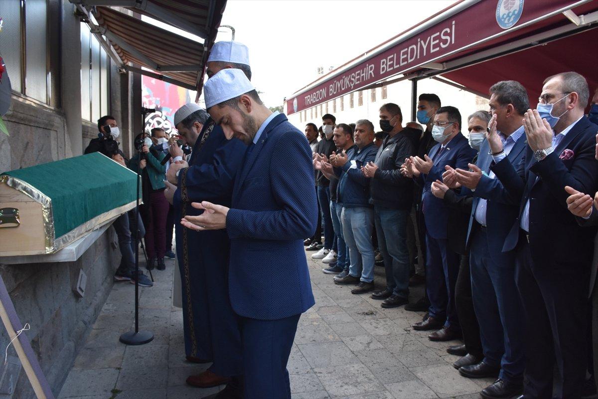 Uğurcan Çakır’ın dedesi son yolculuğuna uğurlandı