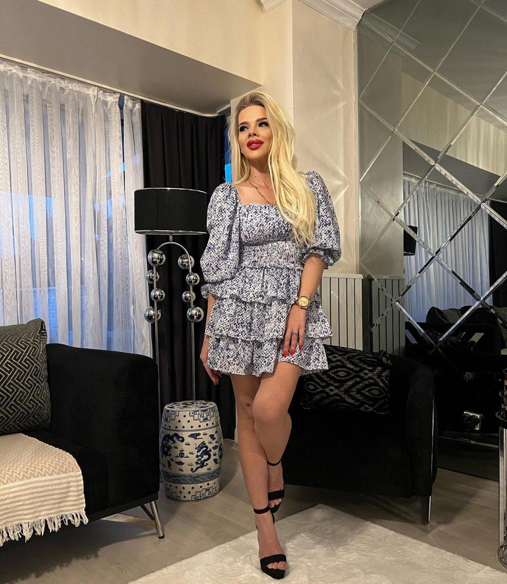 Damla Ersubaşı'nın dekolteli pozuna eski eşten tepki