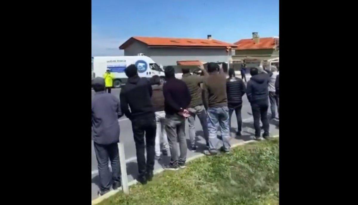 Urla'da Cumhurbaşkanlığı Bisiklet Turu'nda yarışan bisikletliler yuhalandı
