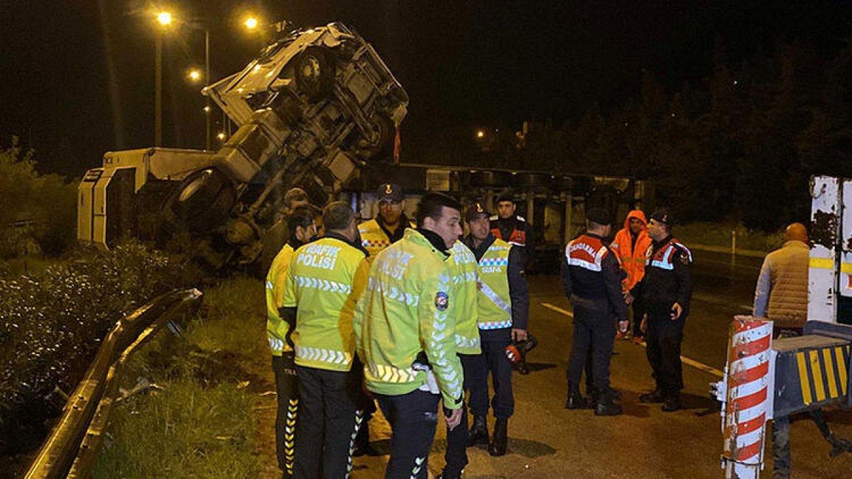 Osmaniye'de zincirleme kaza: 3'ü polis 5 yaralı