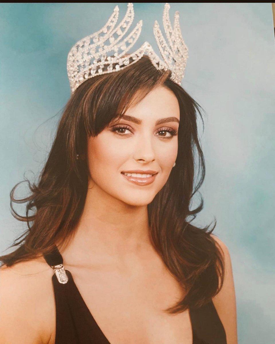 Özge Ulusoy eski ve yeni hallerini paylaştı