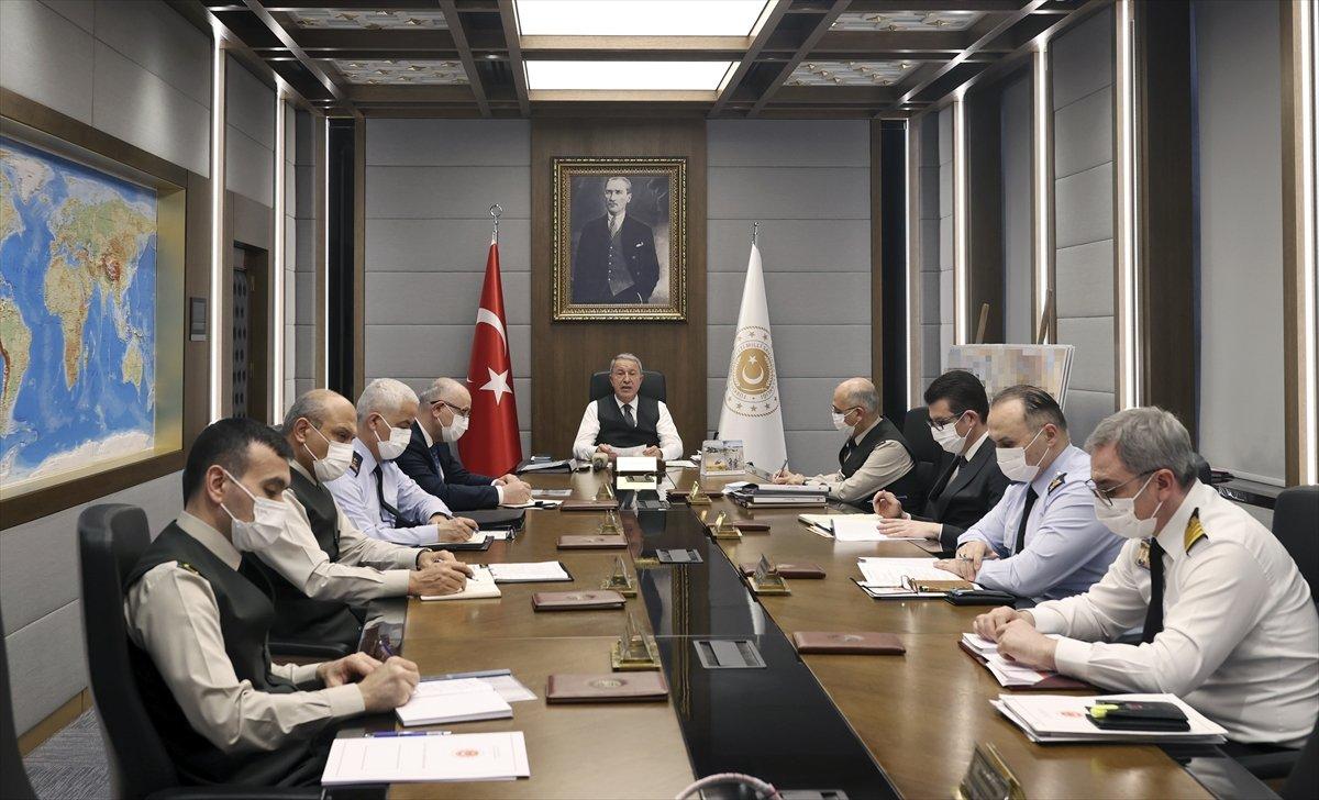 Hulusi Akar: Mayınla mücadelemiz başarıyla devam ediyor