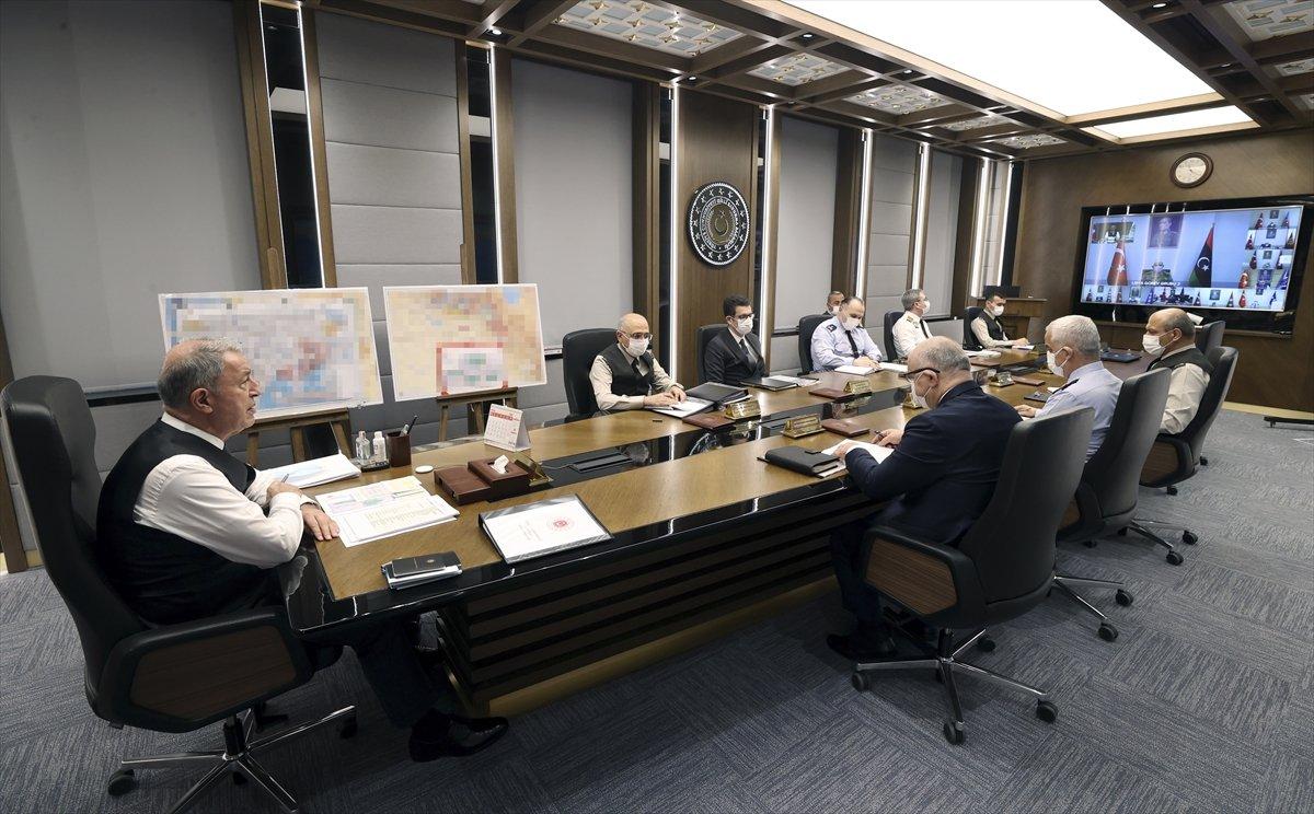 Hulusi Akar: Mayınla mücadelemiz başarıyla devam ediyor