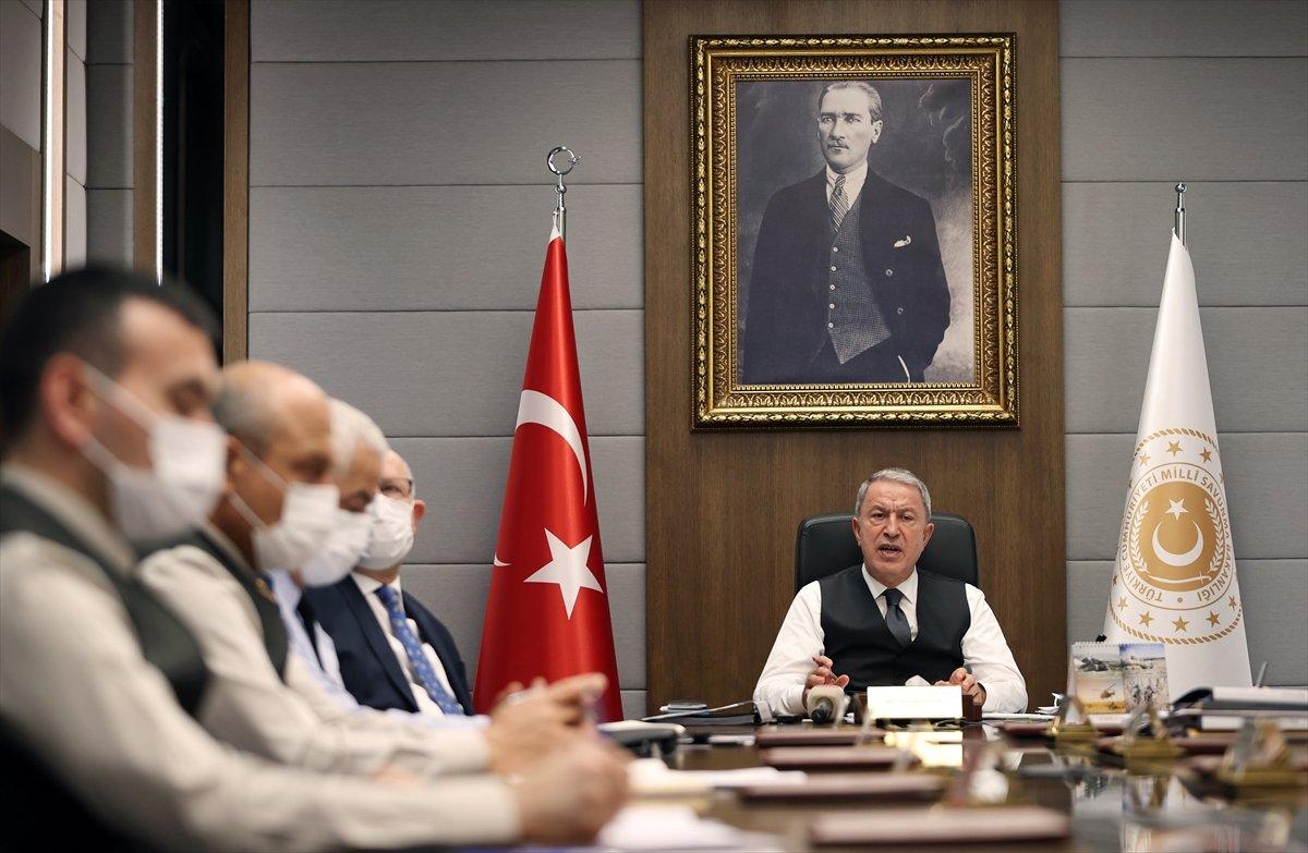 Hulusi Akar: Mayınla mücadelemiz başarıyla devam ediyor