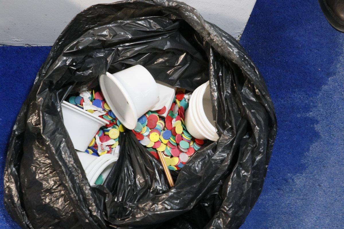 Adana'da tombala oynatan sendikaya baskın düzenlendi