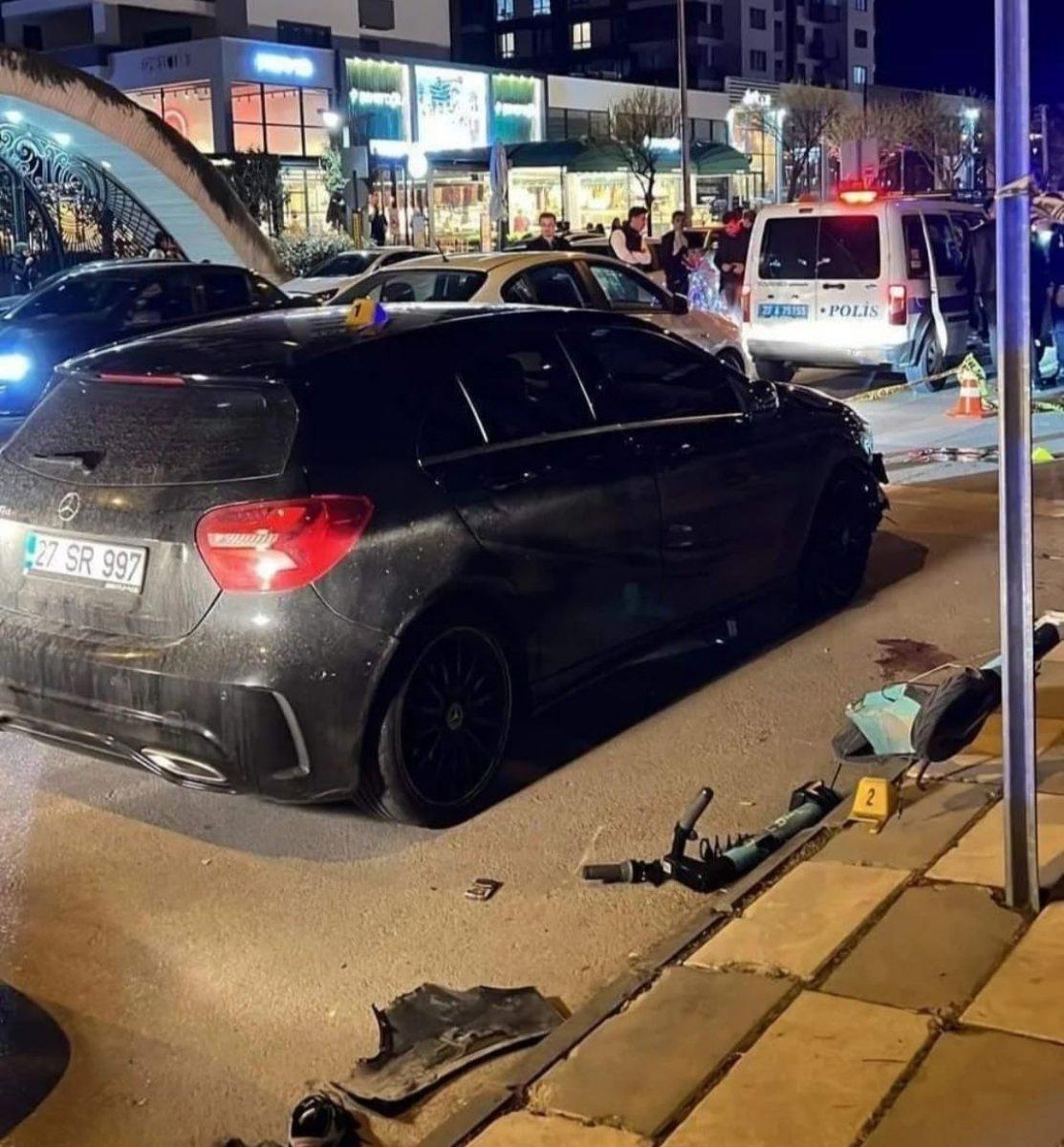 Gaziantep'te ehliyetsiz sürücü liseli kızlara çarptı: 1 ölü, 1 yaralı