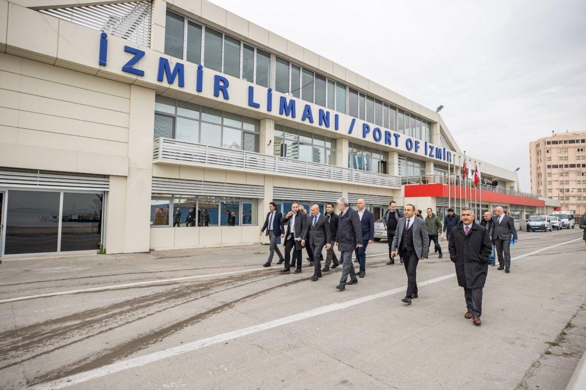 İzmir Limanı'na yıllar sonra kruvaziyer gemisi geliyor