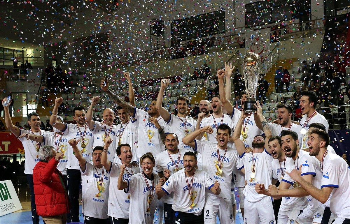 Kupa Voley'de Galatasaray'ı yenen Arkas Spor şampiyon