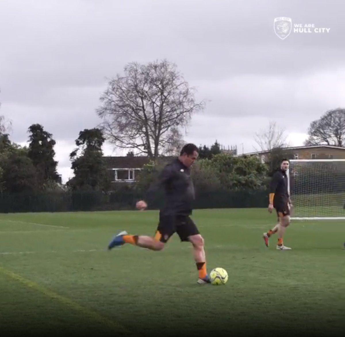 Acun Ilıcalı, Hull City oyuncularıyla maç yaptı