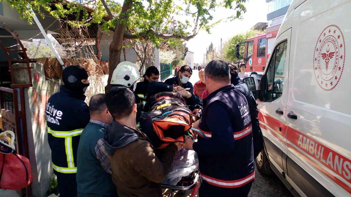 Tekirdağ'da eşini dinlemeyen adam, çıktığı çatıdan düştü