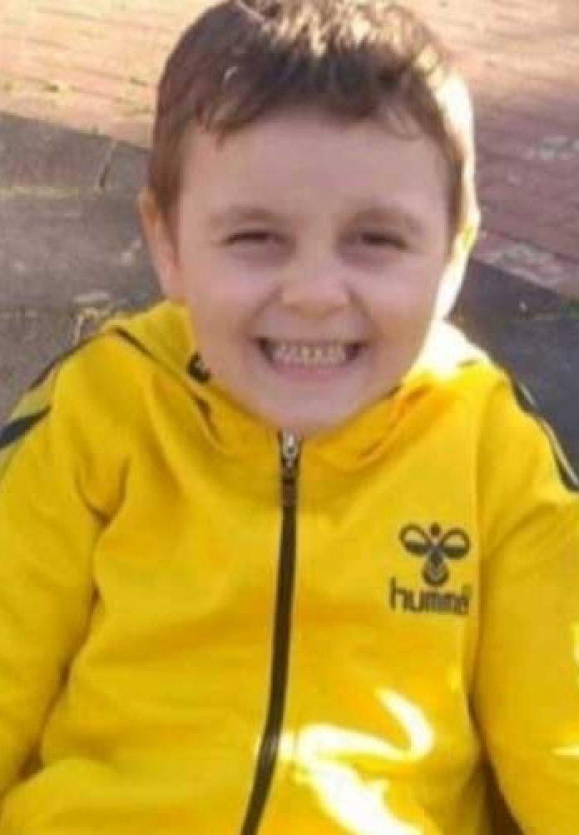 Yalova'da 7 yaşındaki çocuklarını trafik kazası sonucu kaybettiler