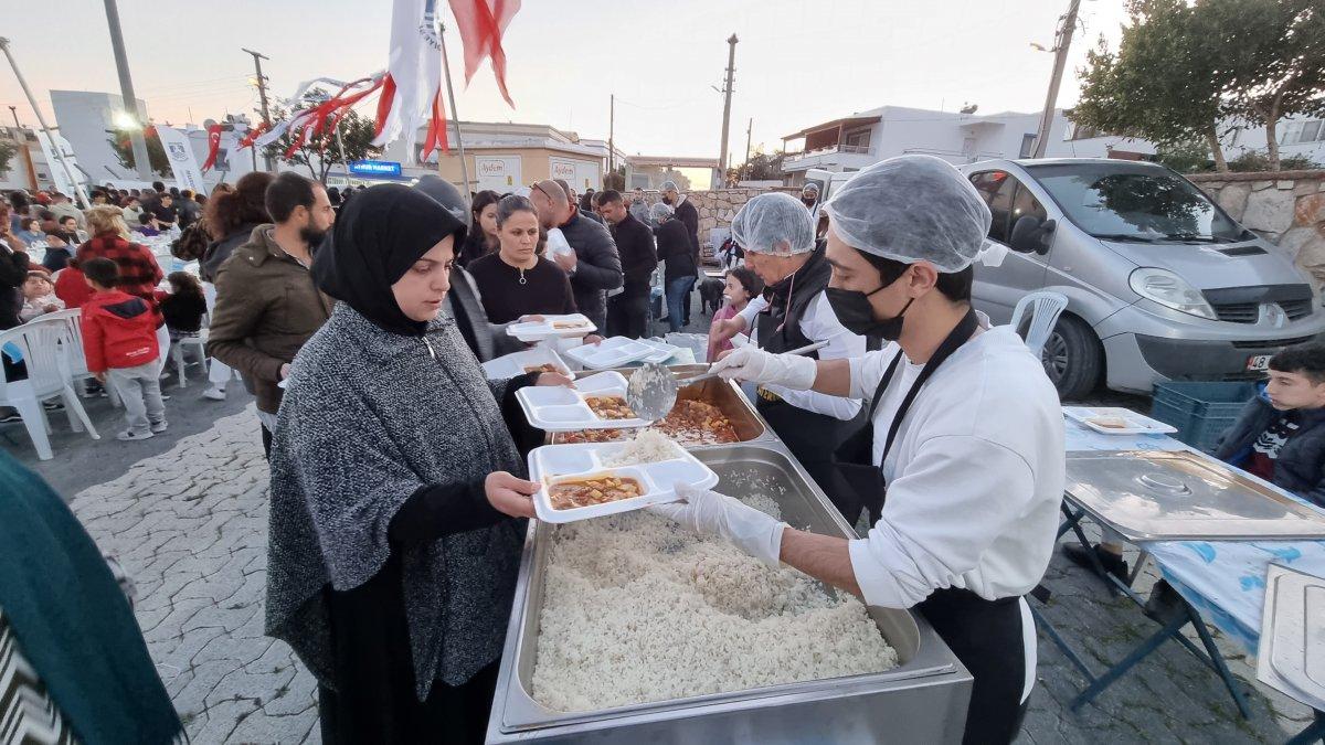 Bodrum'da 2 yıl aradan sonra iftar sofrasında buluştular