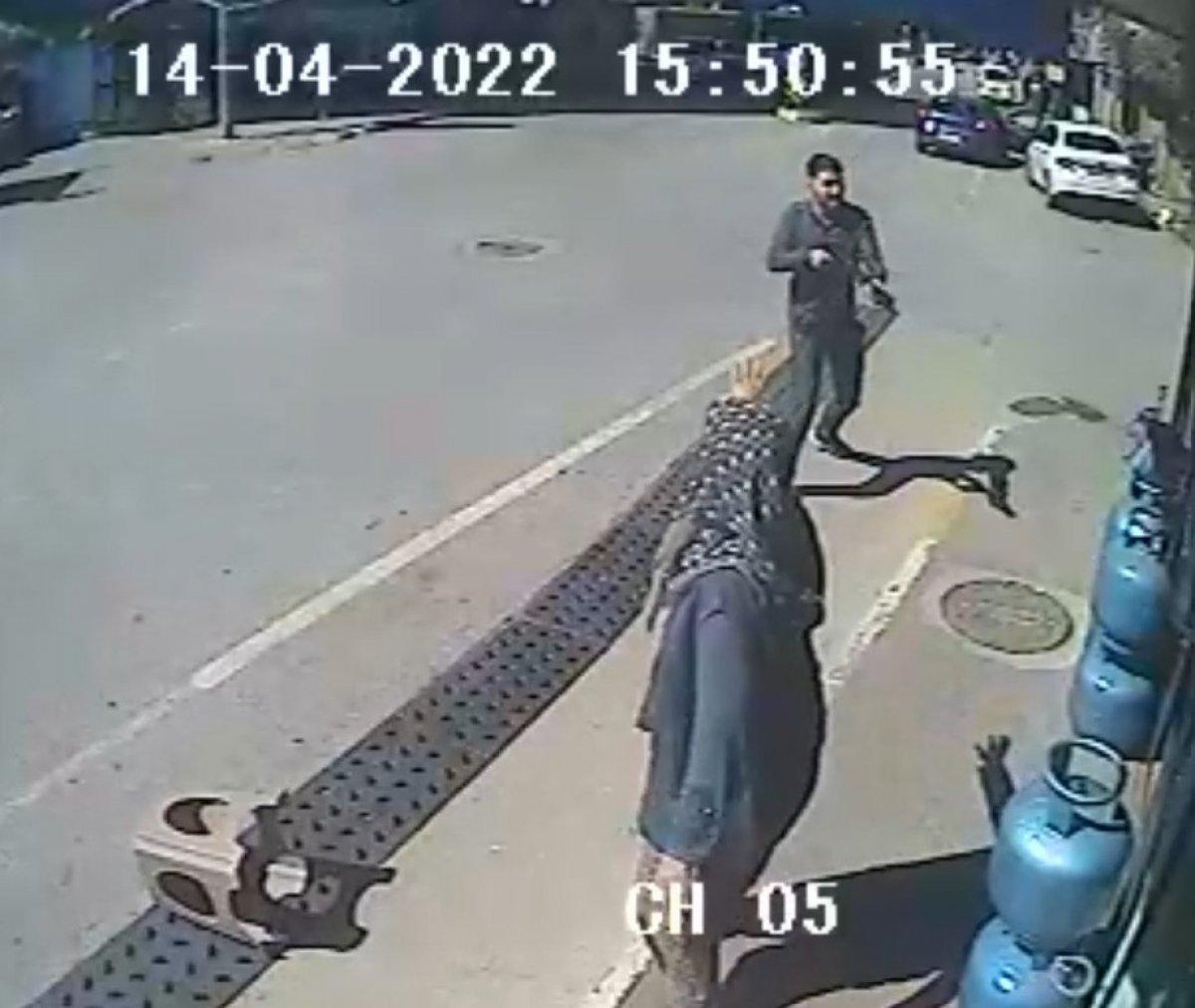 Antalya'da pompalı tüfekli saldırı anı kamerada