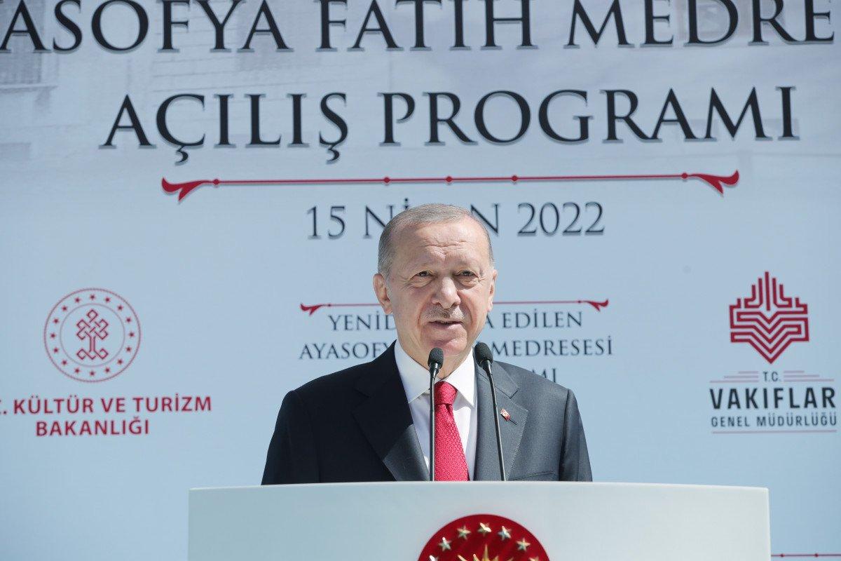 Cumhurbaşkanı Erdoğan, Ayasofya Fatih Medresesi’nin açılışını yaptı