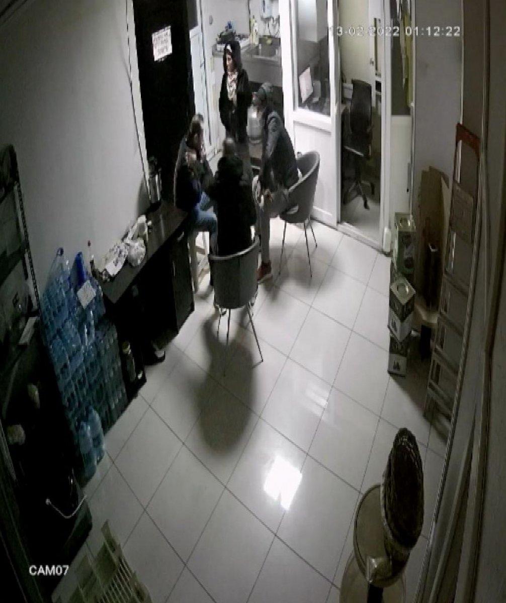 İstanbul'da Suriyeli kadın, eski eşini dövdürdü