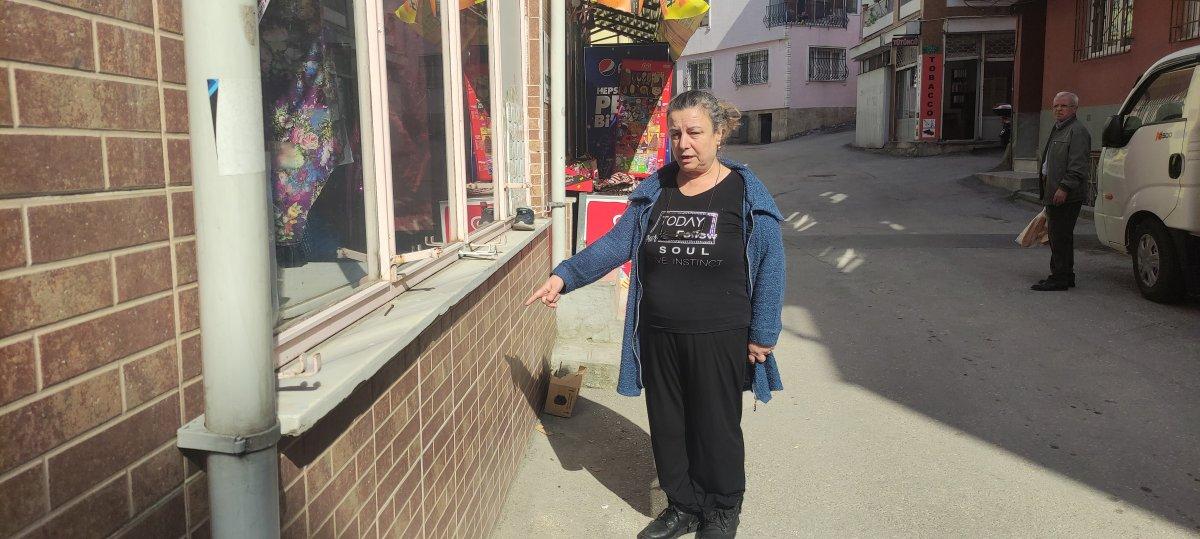 Bursa'daki motosiklet hırsızı, kafasına tabak atılınca kaçtı