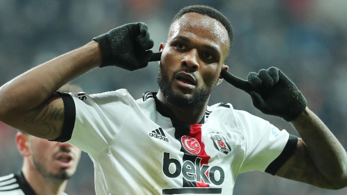 Cyle Larin, Fenerbahçe'ye önerildi