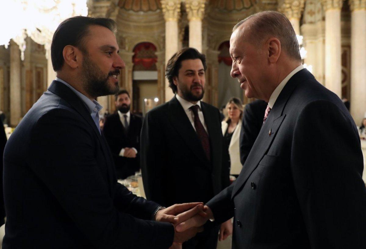 Cumhurbaşkanı Erdoğan sanatçılarla bir araya geldi