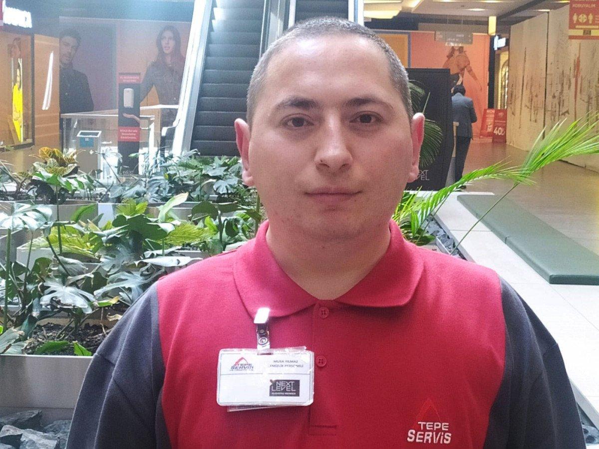 Ankara’da temizlik görevlisi, para dolu çantayı sahibine teslim etti