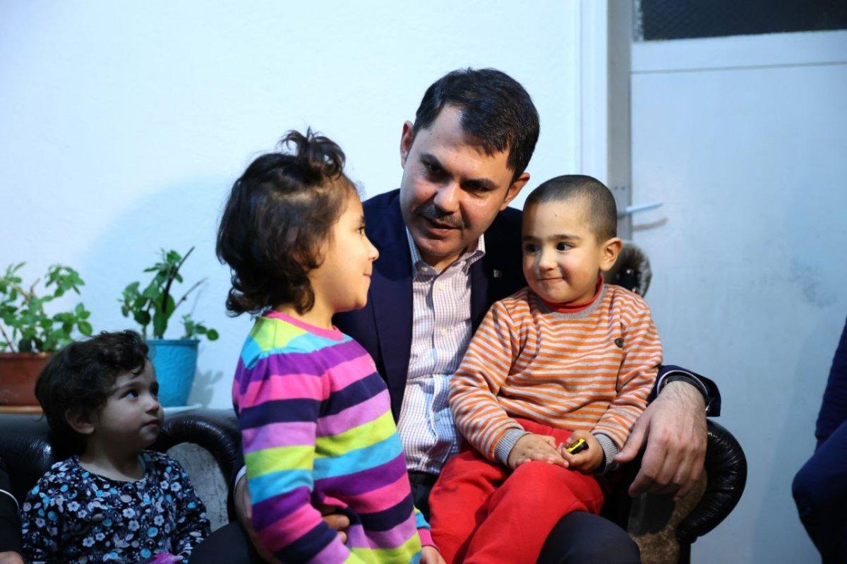 Skolyoz hastası Elif’in tedavi sürecine Murat Kurum’dan destek