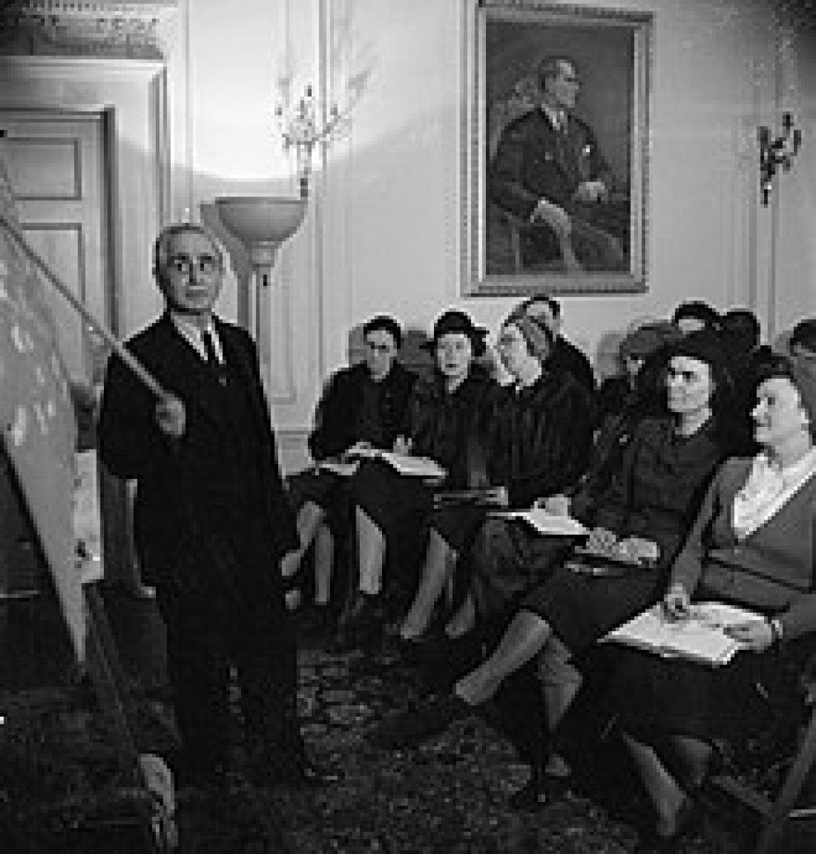 Vakanüvis, Medeni Bilgiler kitabının neden ve nasıl hazırlandığını yazdı