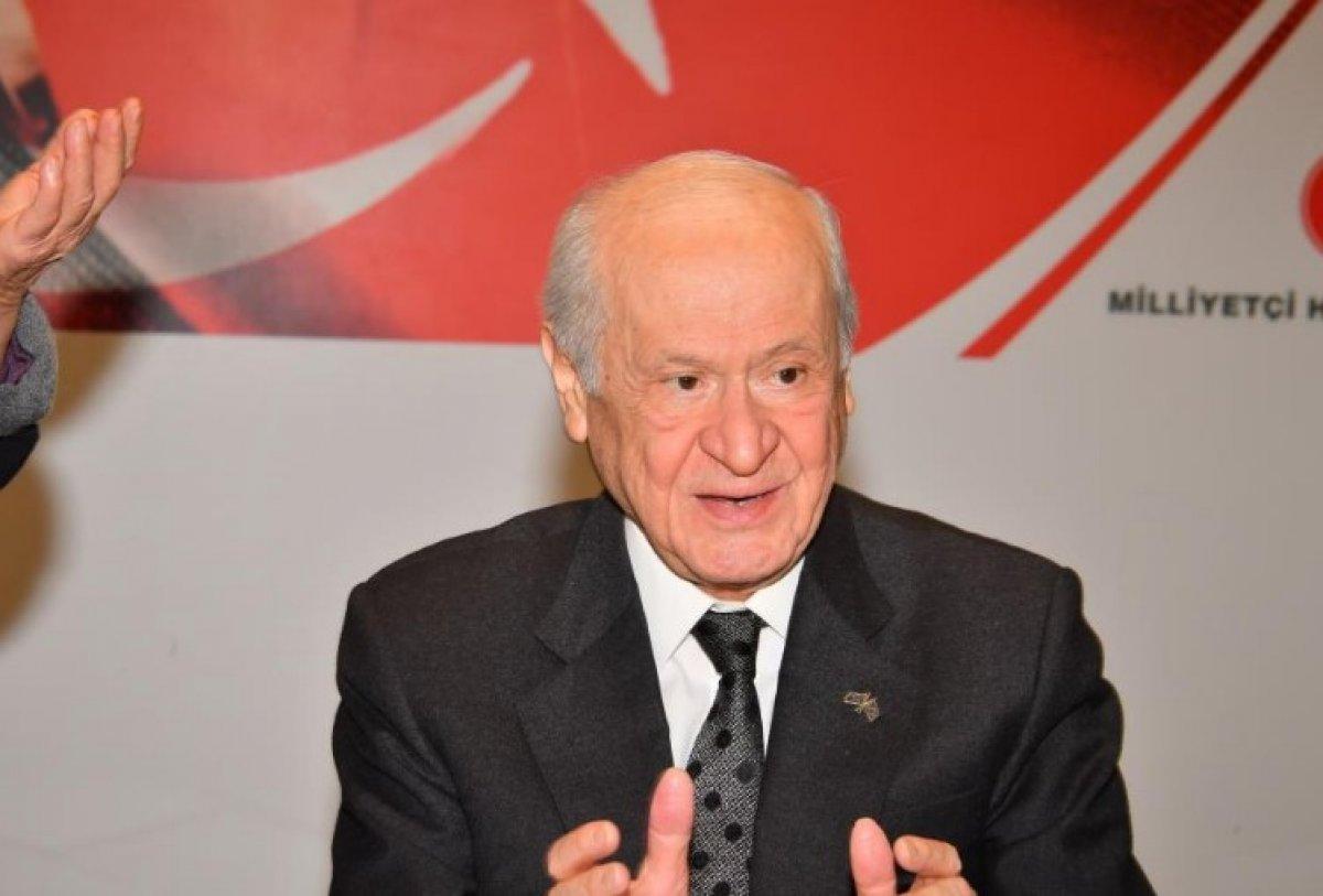 Devlet Bahçeli, şehit aileleriyle bir araya geldi