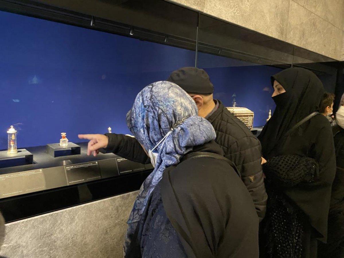 İslam Medeniyetleri Müzesi’nde kutsal emanetlere yoğun ilgi