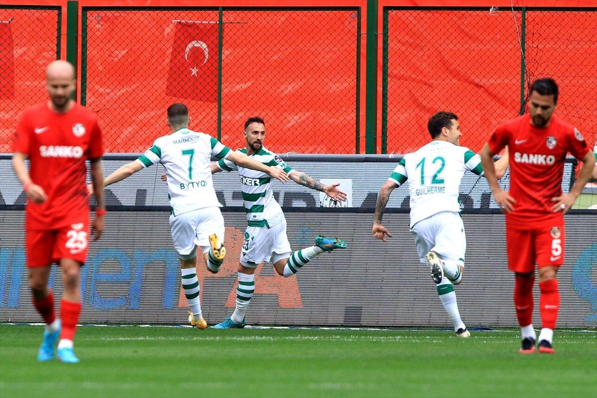 Konyaspor, Gaziantep'i 4 golle mağlup etti