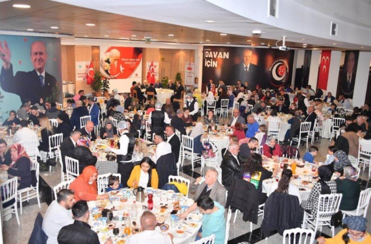 Devlet Bahçeli, şehit aileleriyle bir araya geldi