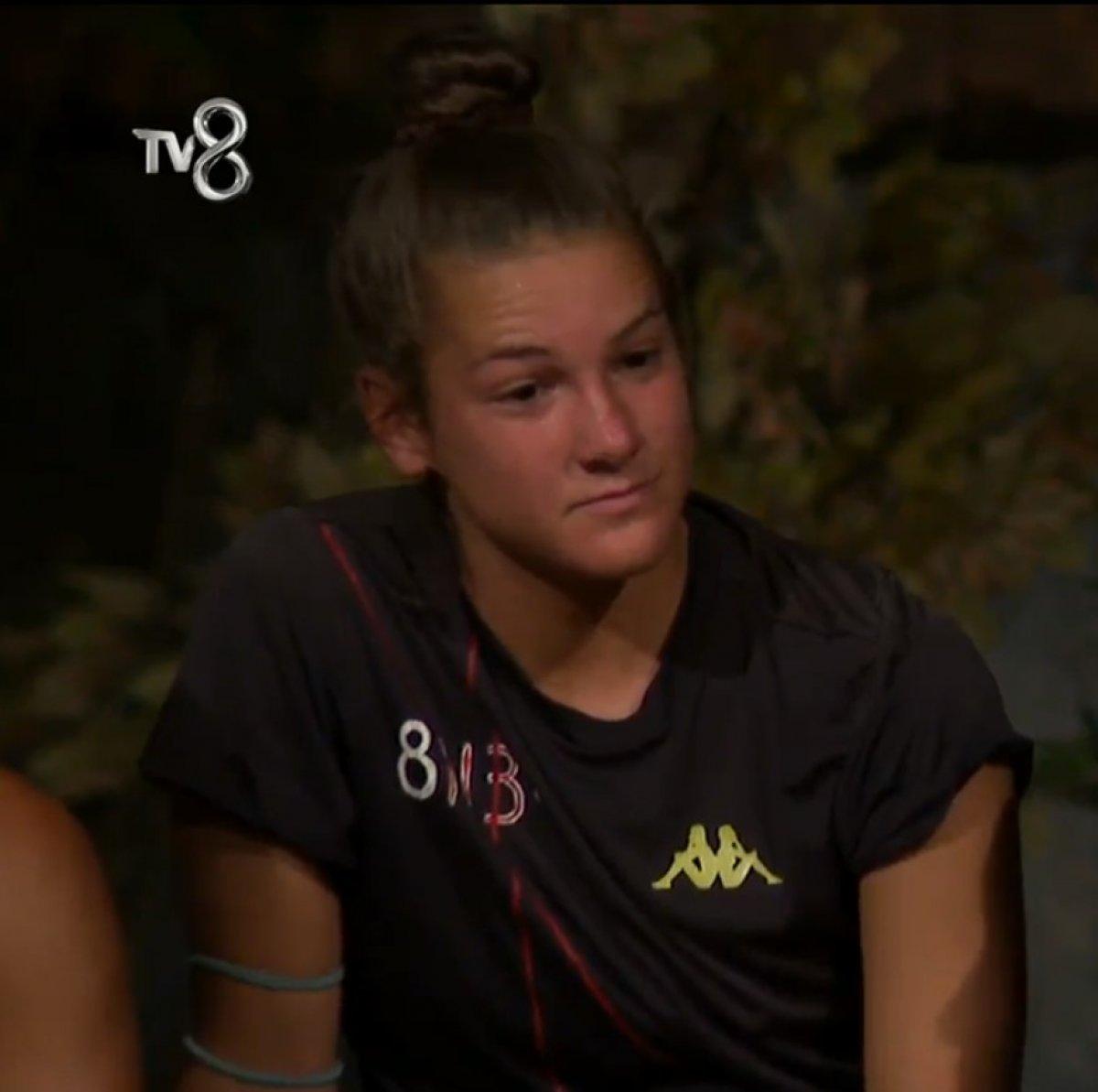 Survivor All Star'da 'Barış kadın dövüyor' iddiası