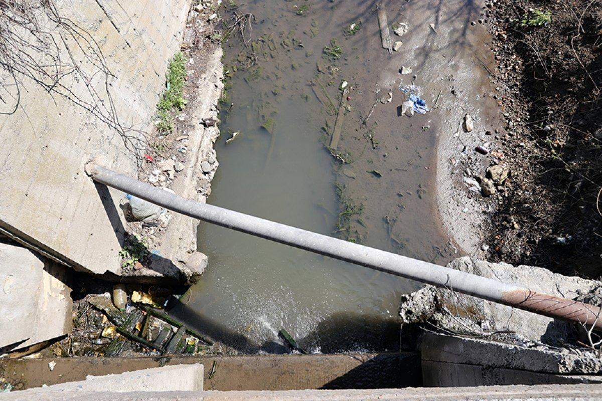 Kolağası Deresi'ndeki kirlilik, Sarıyerlileri rahatsız ediyor