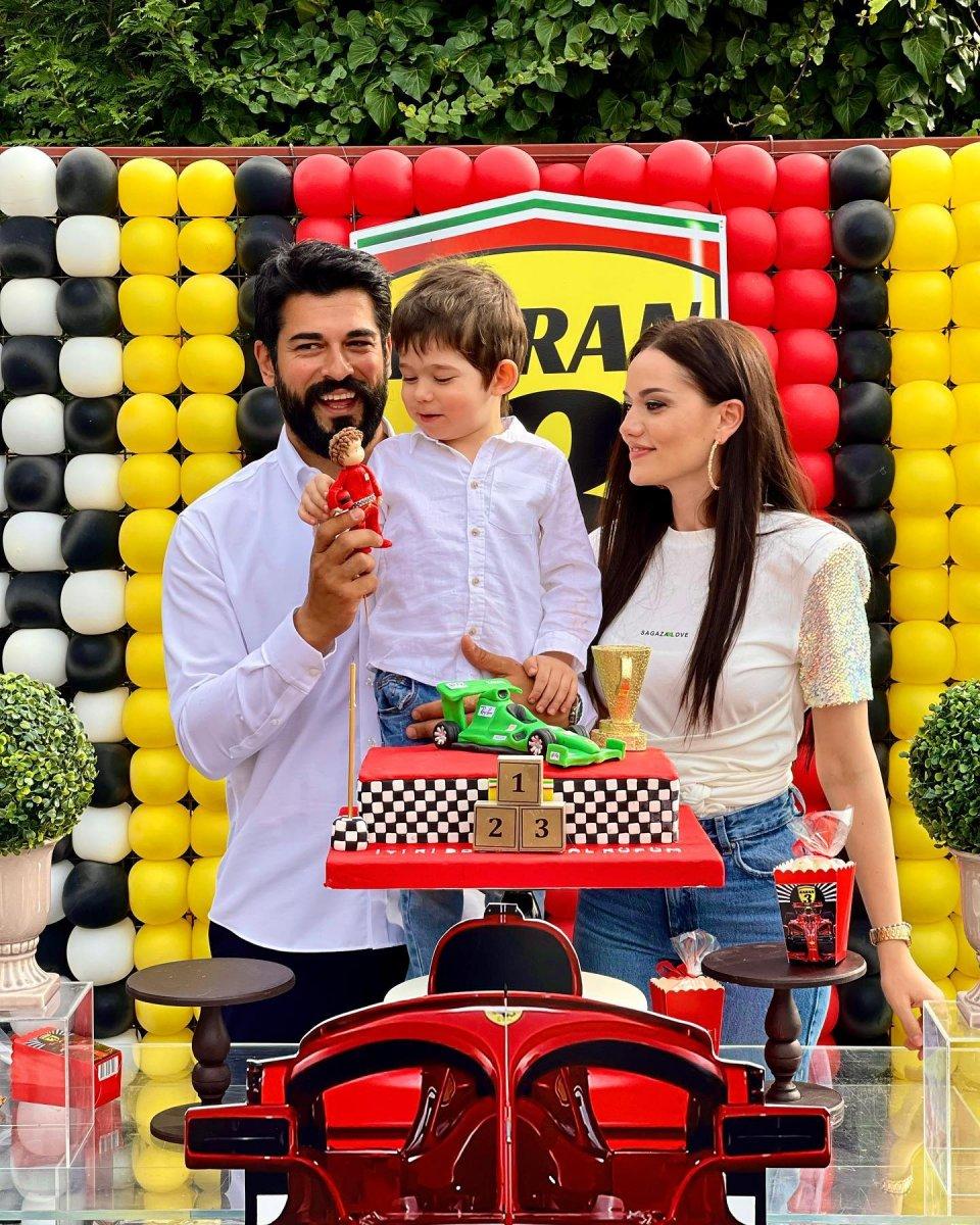 Fahriye Evcen ve Burak Özçivit'in oğlu Karan 3 yaşında