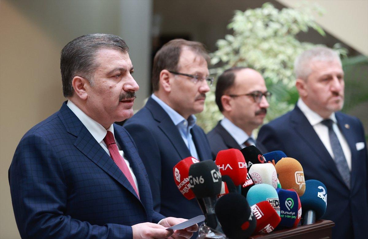 Fahrettin Koca: Kısıtlamalar değil, kişisel tedbirler devreye girecek