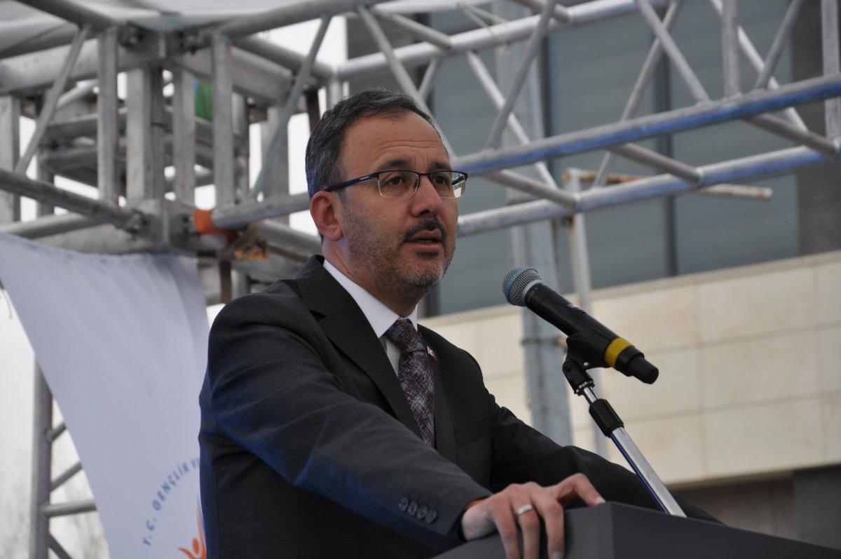 Bakan Kasapoğlu, Kars'ta Gençlik Merkezi’nin açılışını yaptı