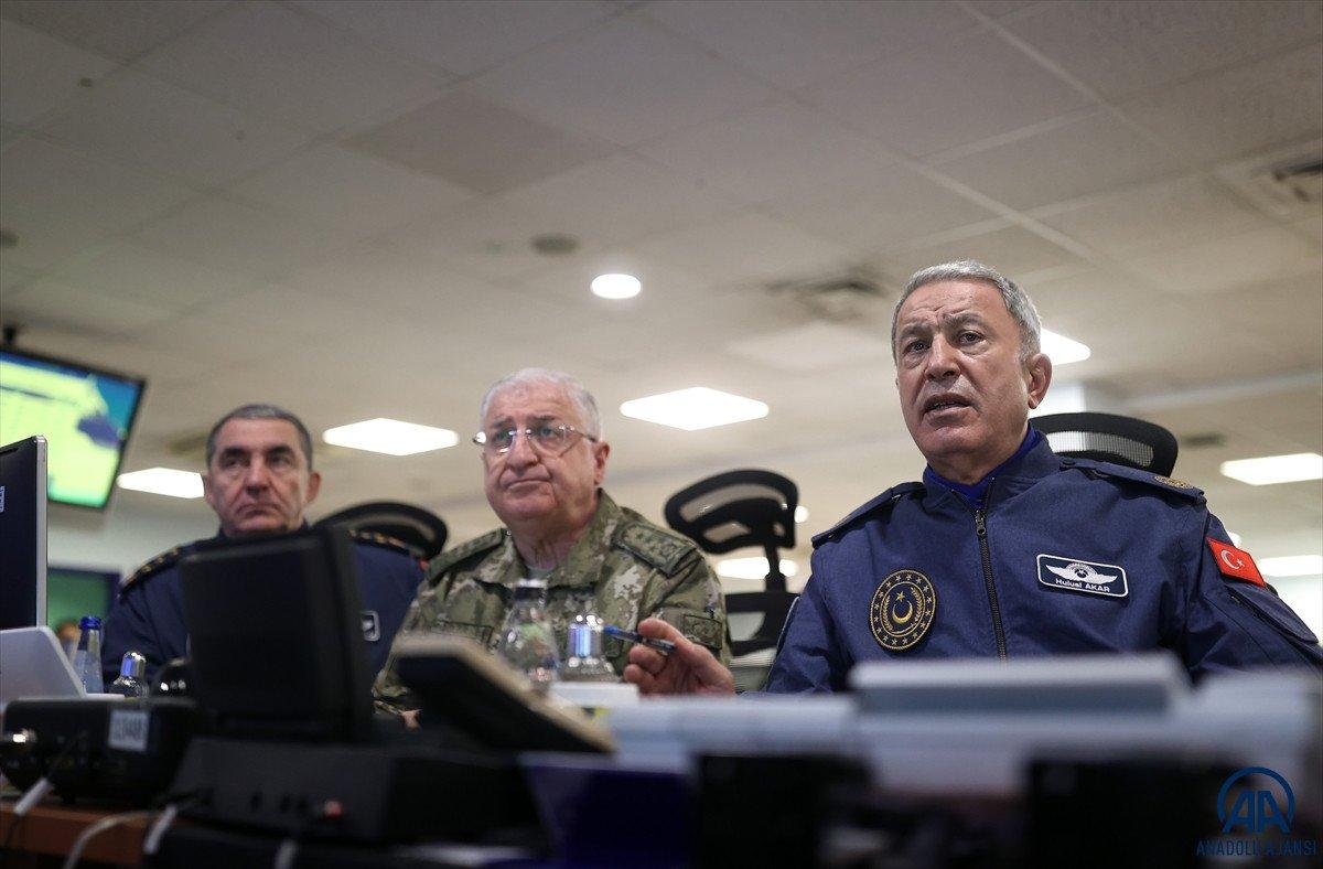 Hulusi Akar: Pençe Kilit operasyonu başlatıldı